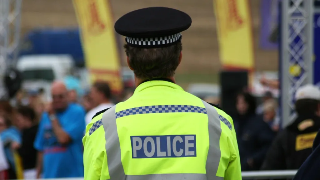 Crime up 10% over past year in England and Wales, ONS says